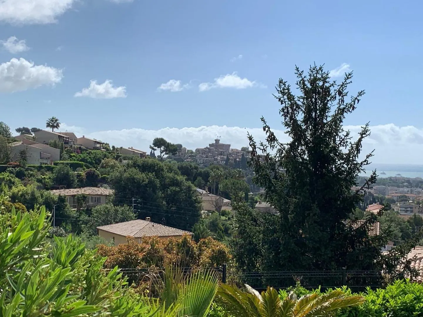 Superbe Appartement 4 Pieces - Acces Piscine Cagnes-sur-Mer Apartment