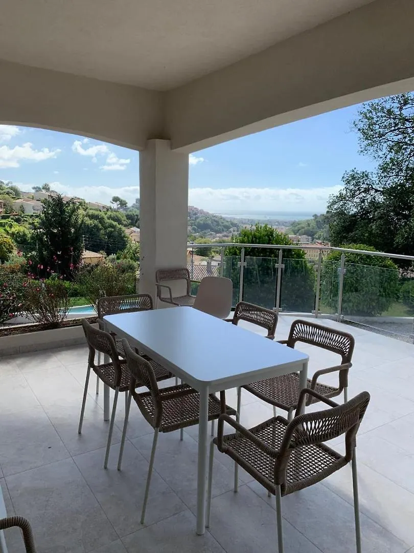 Superbe Appartement 4 Pieces - Acces Piscine Cagnes-sur-Mer 0*,  Frankreich